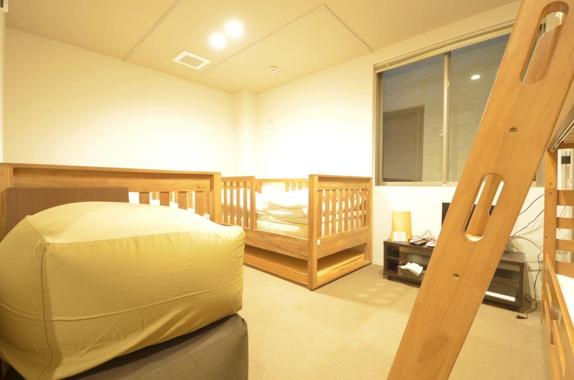 Yadokari Namba Hostel Osaka Eksteriør billede